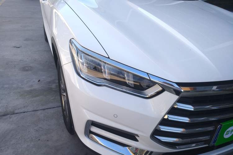 Used BYD Song Pro 2019 1.5T Automatic Prestige Model Right Front Headlight