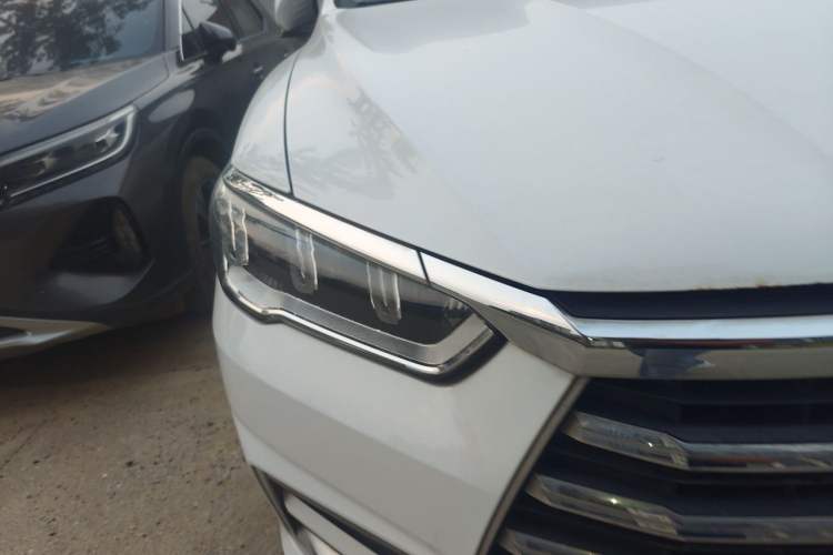 Used BYD Song Pro 2019 1.5T Automatic Elite Edition Right Front Headlight