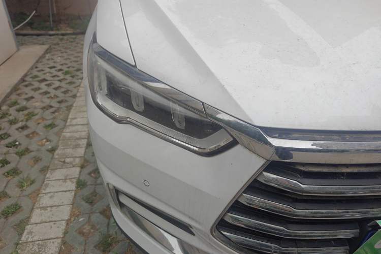 Used BYD Song Pro 2019 1.5T Automatic Luxury Model Right Front Headlight