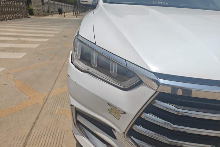 Used BYD Song Pro 2019 1.5T Automatic Elite Edition Right Front Headlight