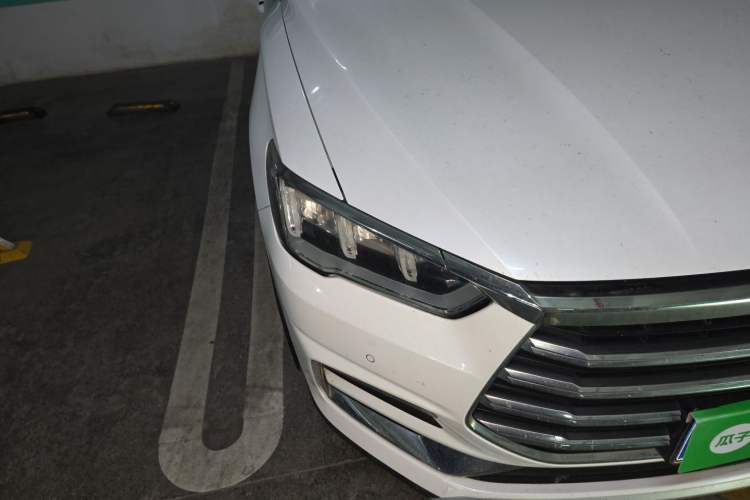Used BYD Song Pro 2019 1.5T Automatic Luxury Model Right Front Headlight