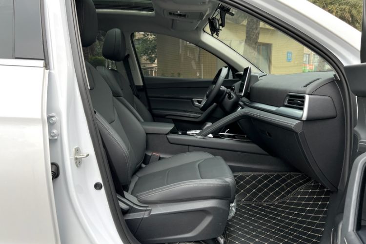 Used BYD Song Pro 2019 1.5T Automatic Elite Edition Right Front Seat