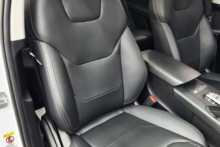 Used BYD Song Pro 2019 1.5T Automatic Luxury Model Right Front Seat