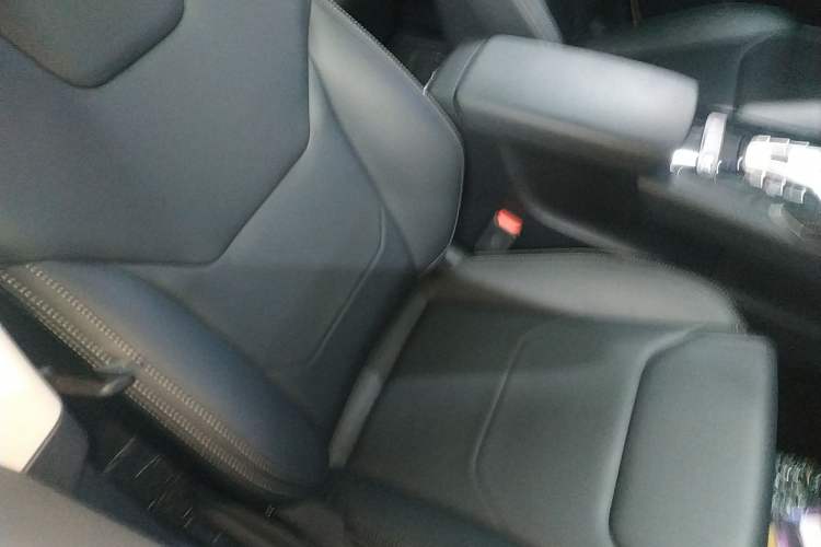 Used BYD Song Pro 2019 1.5T Automatic Elite Edition Right Front Seat