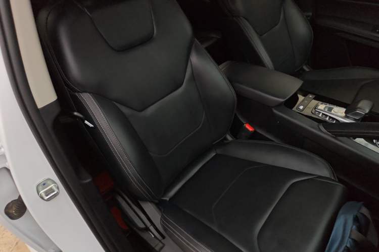 Used BYD Song Pro 2019 1.5T Automatic Elite Edition Right Front Seat
