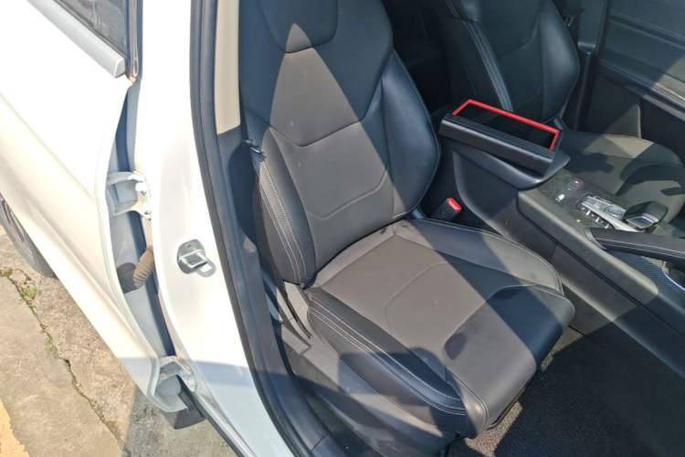 Used BYD Song Pro 2019 1.5T Automatic Elite Edition Right Front Seat