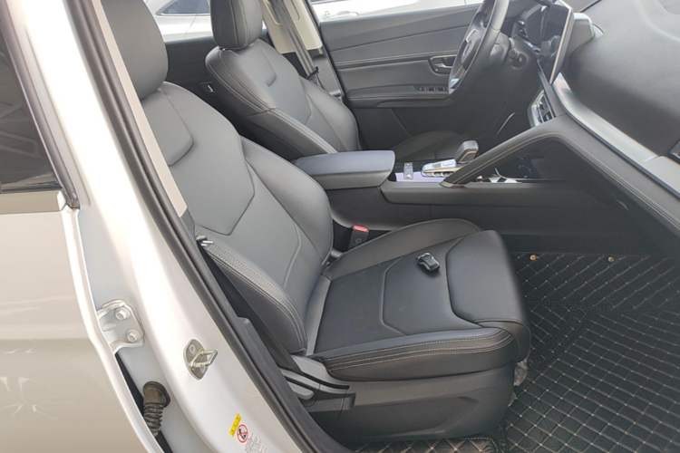 Used BYD Song Pro 2019 1.5T Automatic Luxury Model Right Front Seat