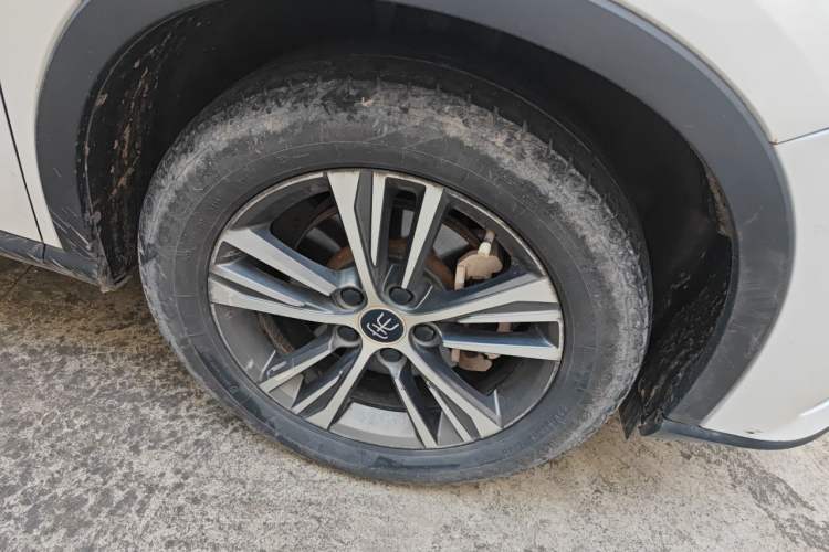 Used BYD Song Pro 2019 1.5T Automatic Prestige Model Right Front Wheel Hub