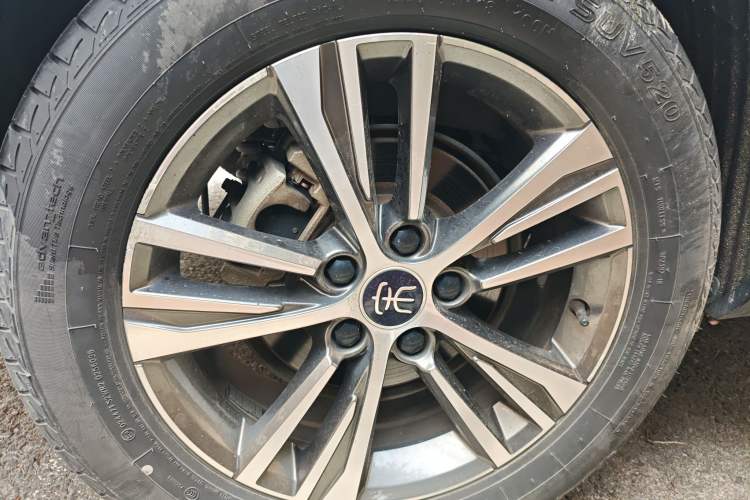 Used BYD Song Pro 2019 1.5T Automatic Prestige Model Right Front Wheel Hub