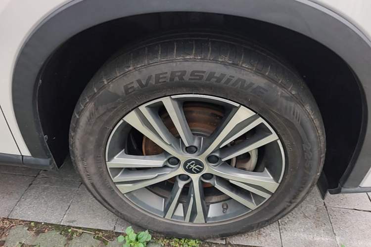 Used BYD Song Pro 2019 1.5T Automatic Elite Edition Right Front Wheel Hub
