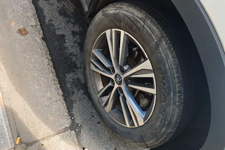 Used BYD Song Pro 2019 1.5T Automatic Elite Edition Right Front Wheel Hub