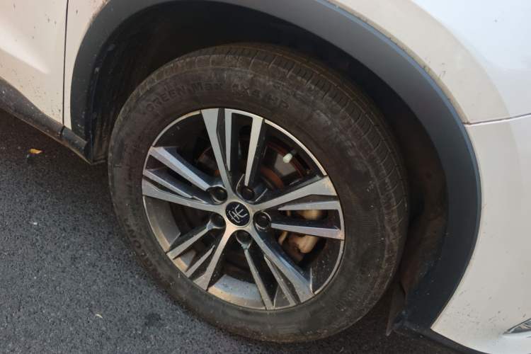 Used BYD Song Pro 2019 1.5T Automatic Prestige Model Right Front Wheel Hub