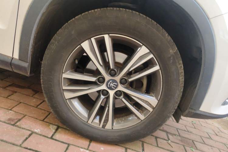 Used BYD Song Pro 2019 1.5T Automatic Luxury Model Right Front Wheel Hub