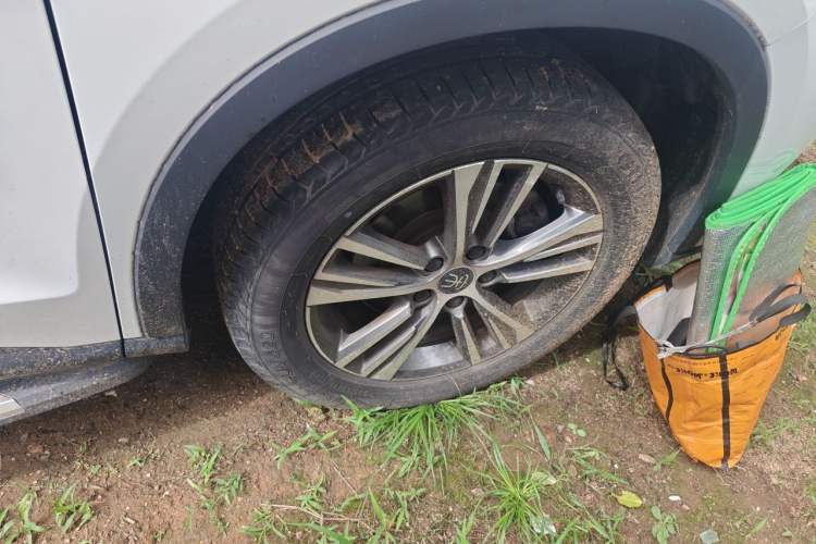 Used BYD Song Pro 2019 1.5T Automatic Elite Edition Right Front Wheel Hub