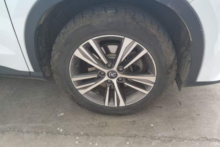 Used BYD Song Pro 2019 1.5T Automatic Luxury Model Right Front Wheel Hub