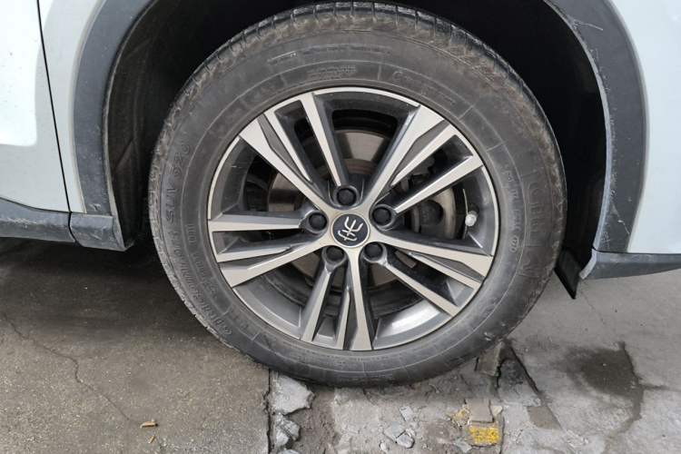 Used BYD Song Pro 2019 1.5T Automatic Elite Edition Right Front Wheel Hub