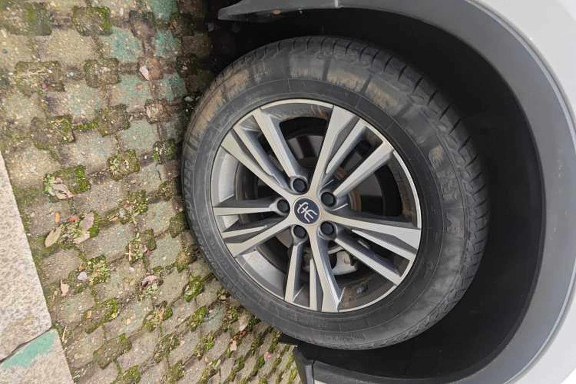 Used BYD Song Pro  Right Front Wheel Hub
