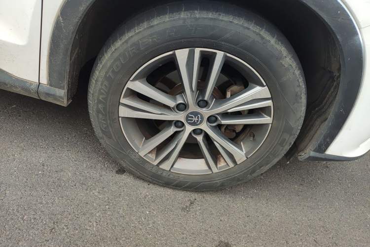 Used BYD Song Pro 2019 1.5T Automatic Elite Edition Right Front Wheel Hub
