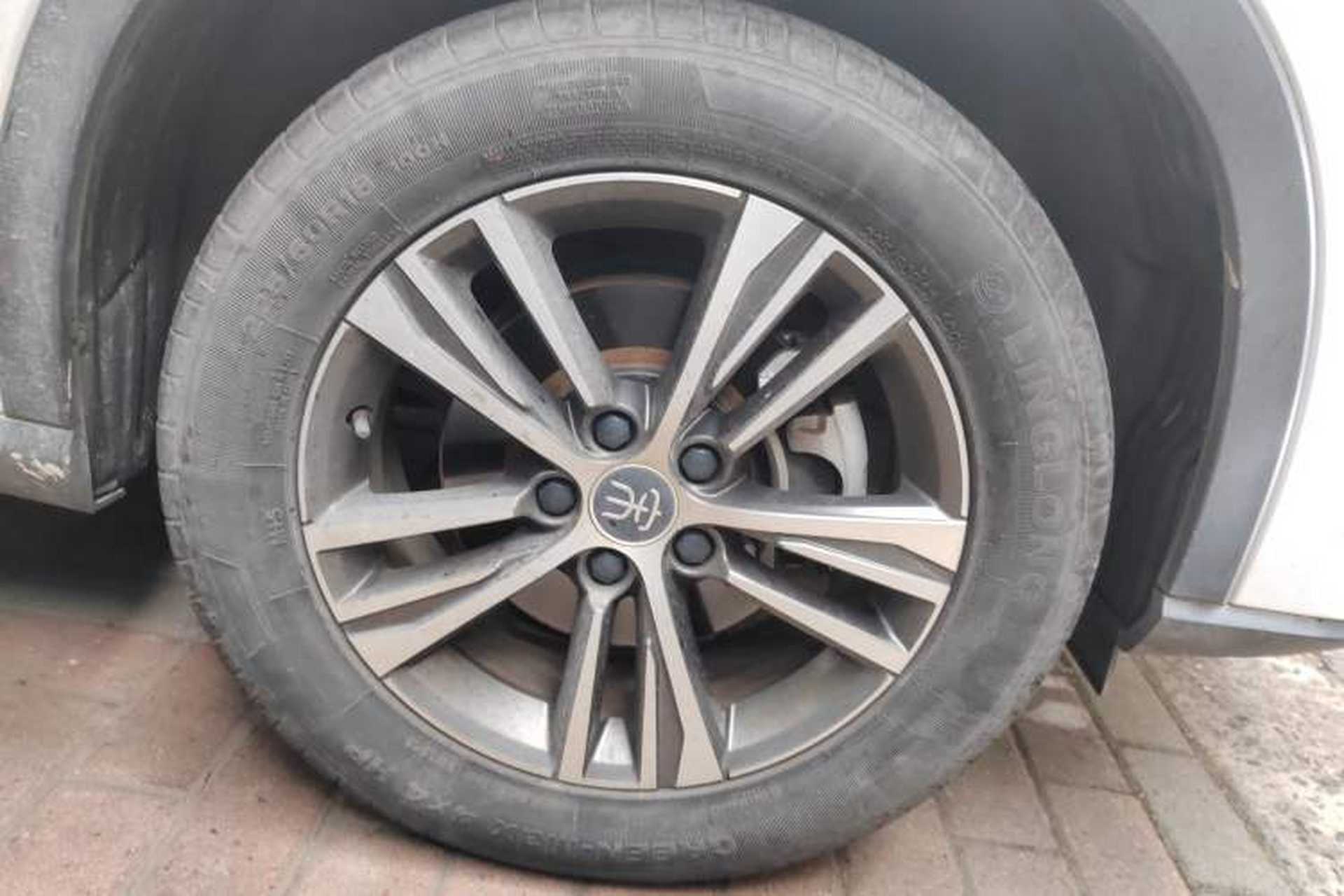 Used BYD Song Pro 2019 1.5T Automatic Luxury Model Right Front Wheel Hub