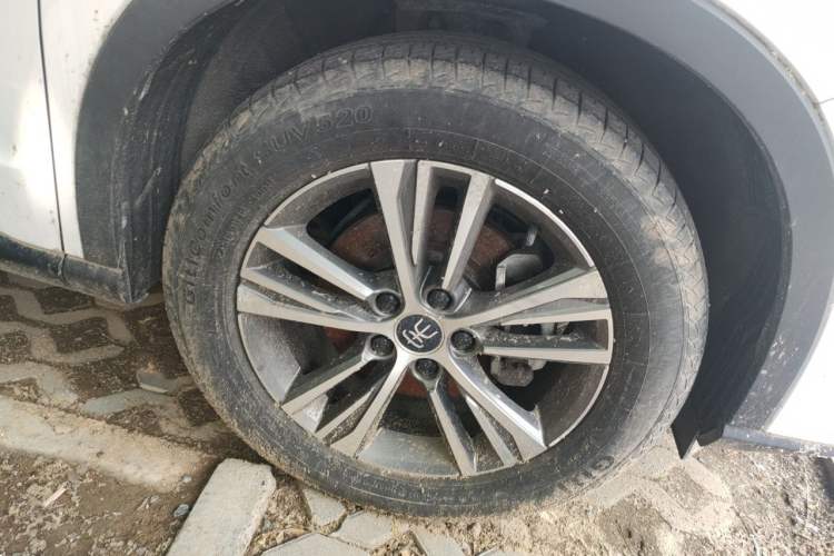 Used BYD Song Pro 2019 1.5T Automatic Luxury Model Right Front Wheel Hub