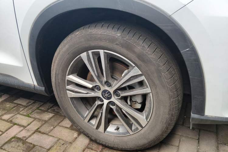 Used BYD Song Pro 2019 1.5T Automatic Prestige Model Right Front Wheel Hub