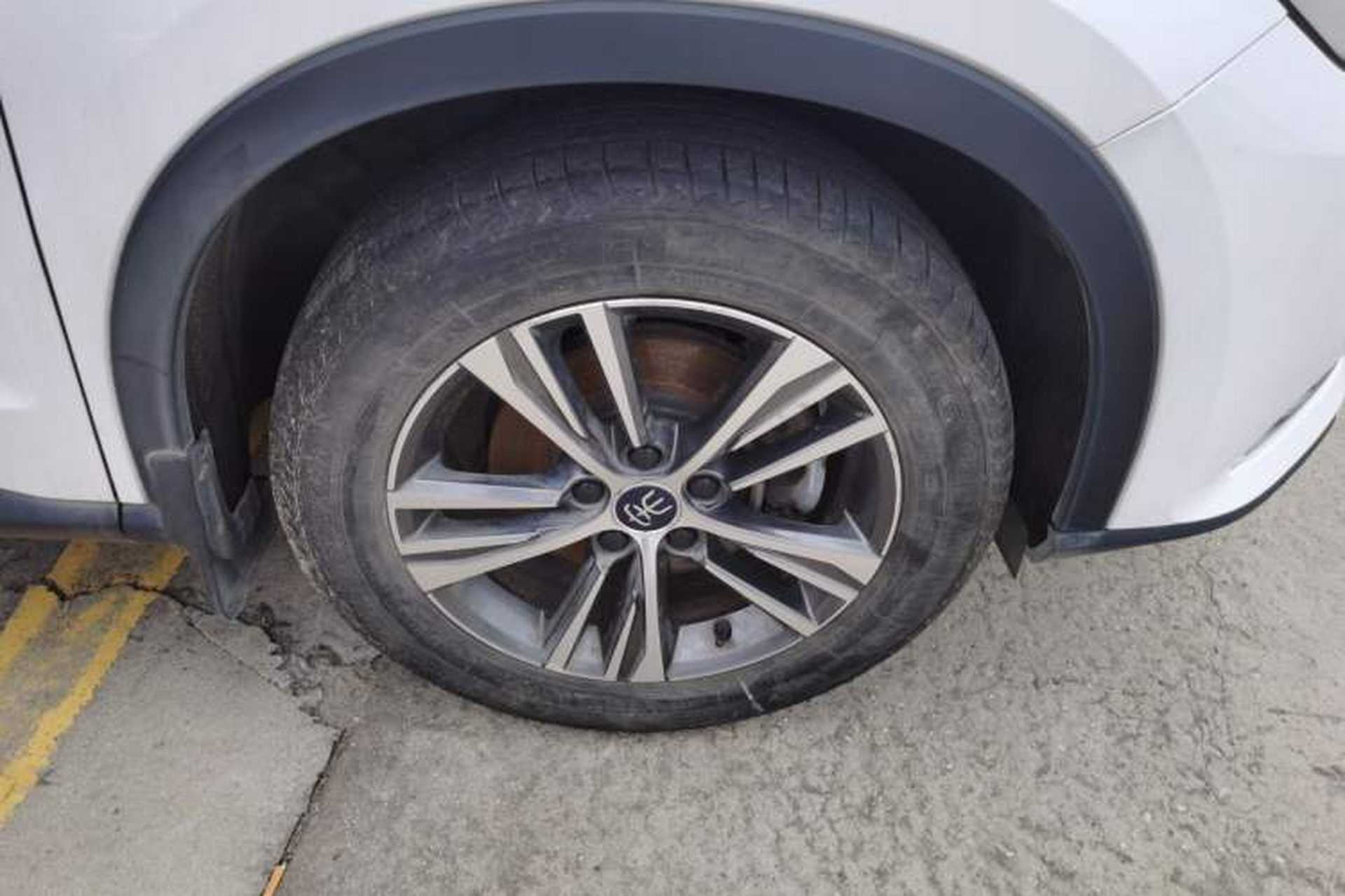 Used BYD Song Pro 2019 1.5T Automatic Elite Edition Right Front Wheel Hub