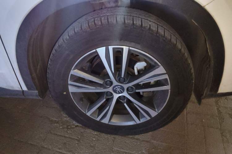 Used BYD Song Pro 2019 1.5T Automatic Luxury Model Right Front Wheel Hub