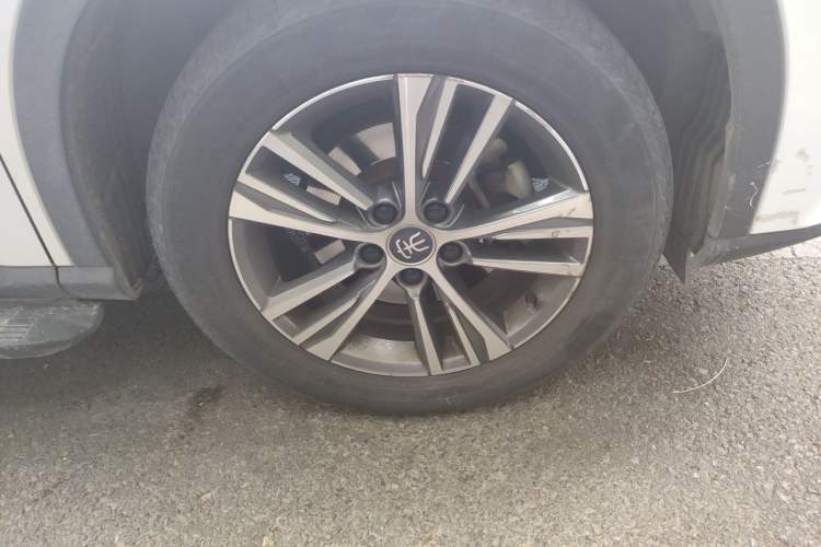 Used BYD Song Pro 2019 1.5T Automatic Elite Edition Right Front Wheel Hub