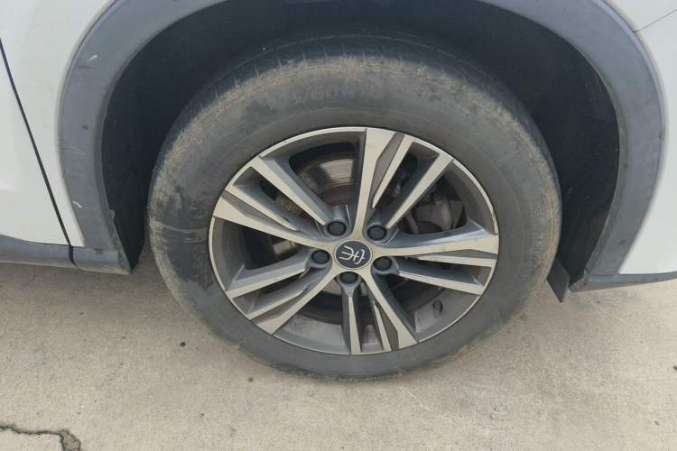 Used BYD Song Pro 2019 1.5T Automatic Prestige Model Right Front Wheel Hub