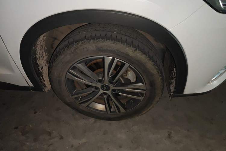Used BYD Song Pro 2019 1.5T Automatic Luxury Model Right Front Wheel Hub