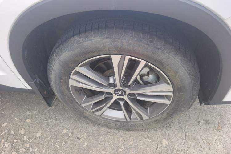 Used BYD Song Pro 2019 1.5T Automatic Luxury Model Right Front Wheel Hub
