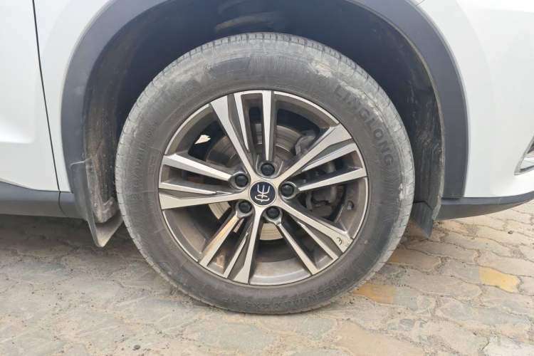 Used BYD Song Pro 2019 1.5T Automatic Elite Edition Right Front Wheel Hub