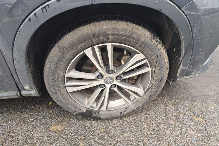 Used BYD Song Pro 2019 1.5T Automatic Prestige Model Right Front Wheel Hub