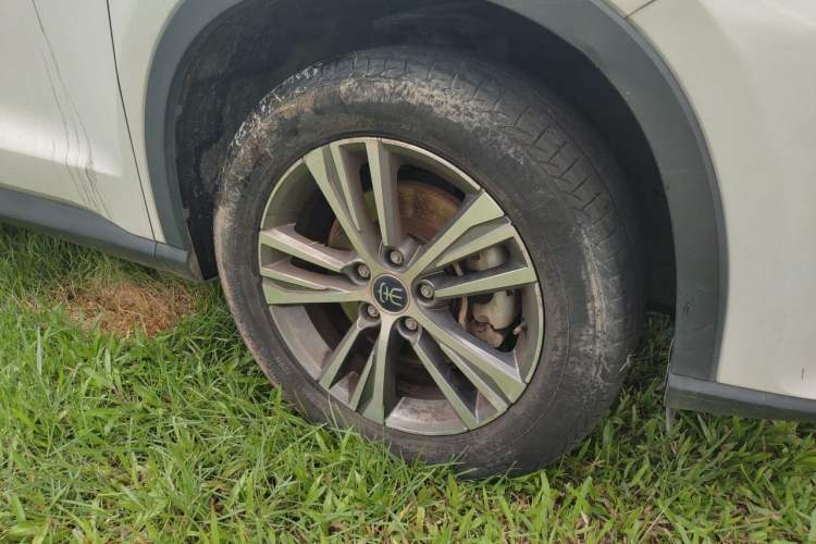 Used BYD Song Pro 2019 1.5T Automatic Elite Edition Right Front Wheel Hub