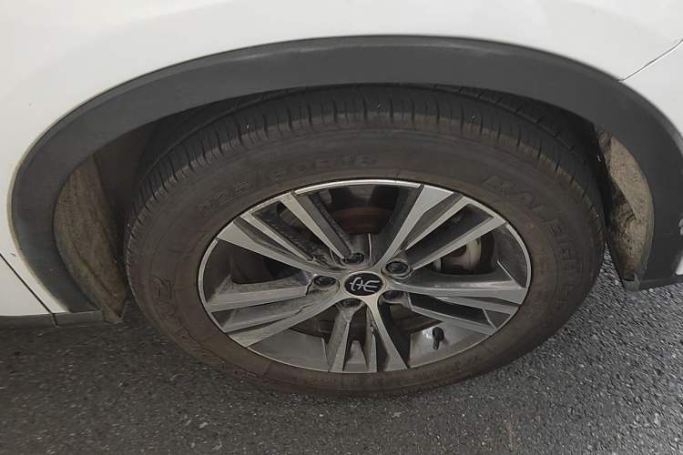 Used BYD Song Pro 2019 1.5T Automatic Luxury Model Right Front Wheel Hub