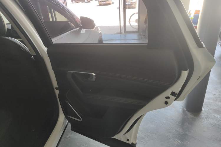 Used BYD Song Pro 2019 1.5T Automatic Luxury Model Right Rear Door Interior