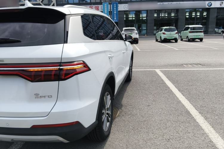 Used BYD Song Pro 2019 1.5T Automatic Prestige Model Right Rear Taillight