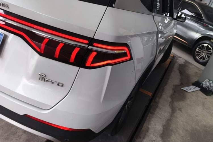 Used BYD Song Pro 2019 1.5T Automatic Luxury Model Right Rear Taillight