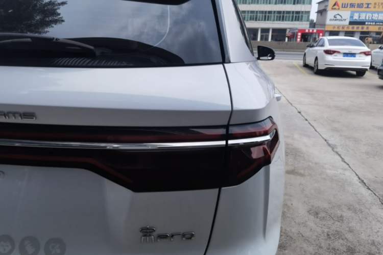 Used BYD Song Pro 2019 1.5T Automatic Elite Edition Right Rear Taillight