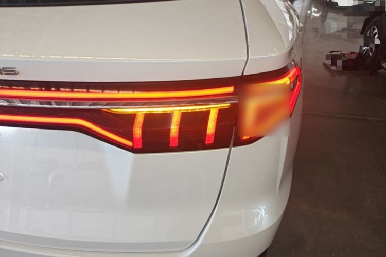 Used BYD Song Pro 2019 1.5T Automatic Luxury Model Right Rear Taillight