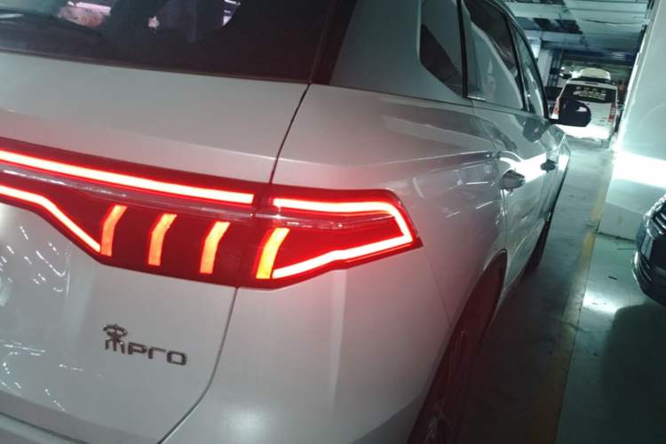 Used BYD Song Pro 2019 1.5T Automatic Elite Edition Right Rear Taillight