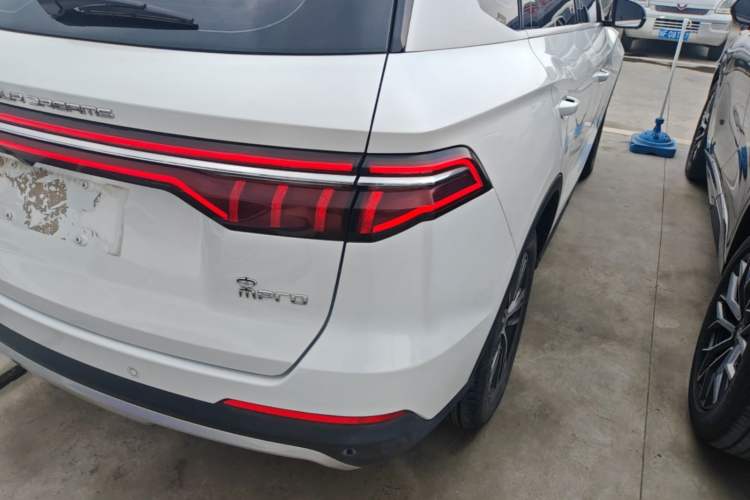 Used BYD Song Pro 2019 1.5T Automatic Luxury Model Right Rear Taillight