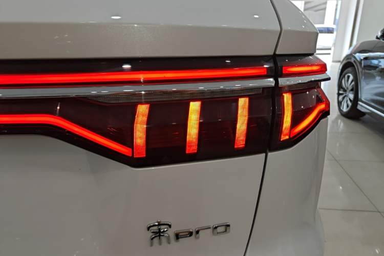 Used BYD Song Pro 2019 1.5T Automatic Prestige Model Right Rear Taillight