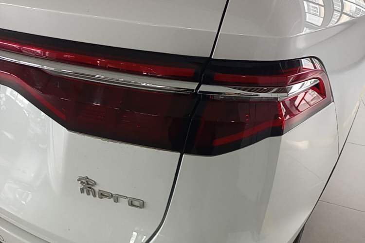 Used BYD Song Pro 2019 1.5T Automatic Luxury Model Right Rear Taillight