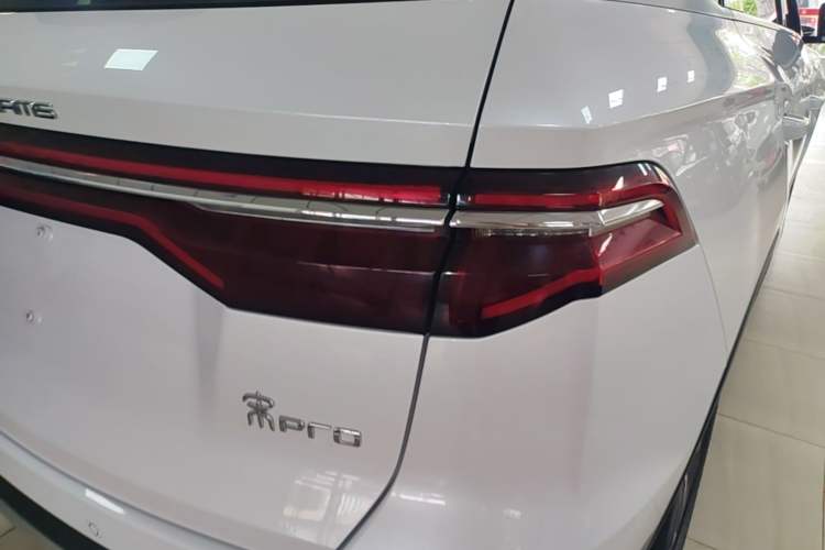 Used BYD Song Pro 2019 1.5T Automatic Elite Edition Right Rear Taillight