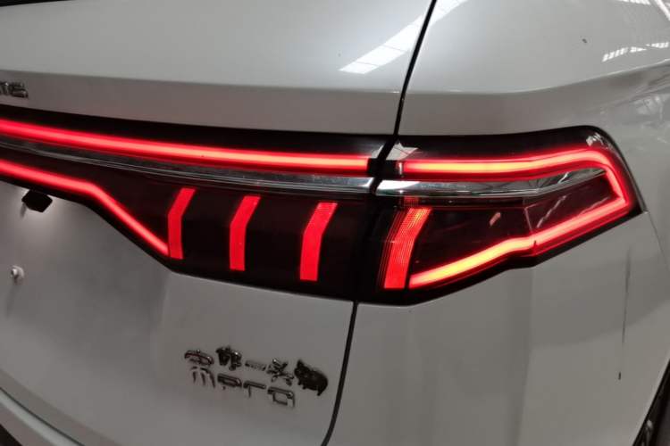 Used BYD Song Pro 2019 1.5T Automatic Elite Edition Right Rear Taillight
