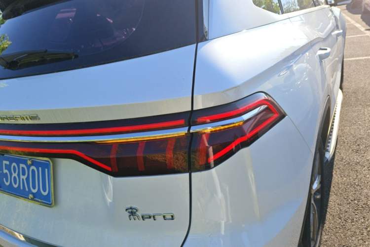 Used BYD Song Pro 2019 1.5T Automatic Elite Edition Right Rear Taillight