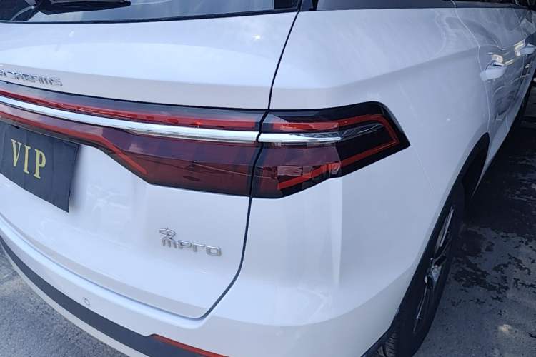 Used BYD Song Pro 2019 1.5T Automatic Elite Edition Right Rear Taillight