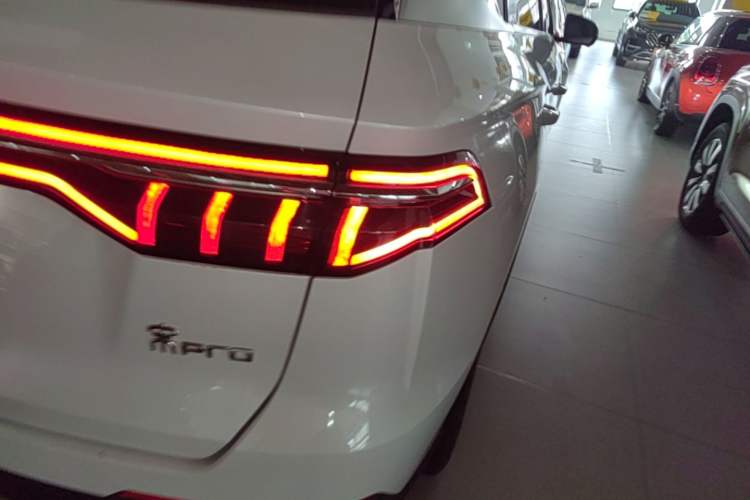 Used BYD Song Pro 2019 1.5T Automatic Luxury Model Right Rear Taillight