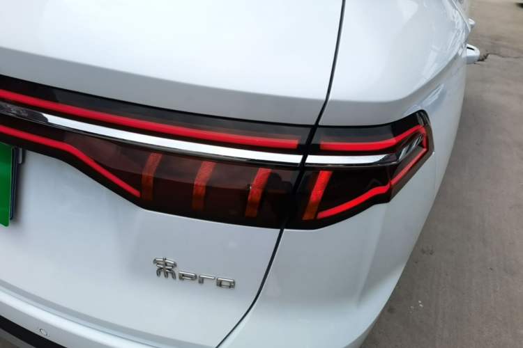 Used BYD Song Pro 2019 1.5T Automatic Luxury Model Right Rear Taillight